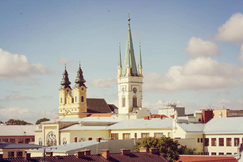 City Hotel Nitra With Free Parking Buitenkant foto