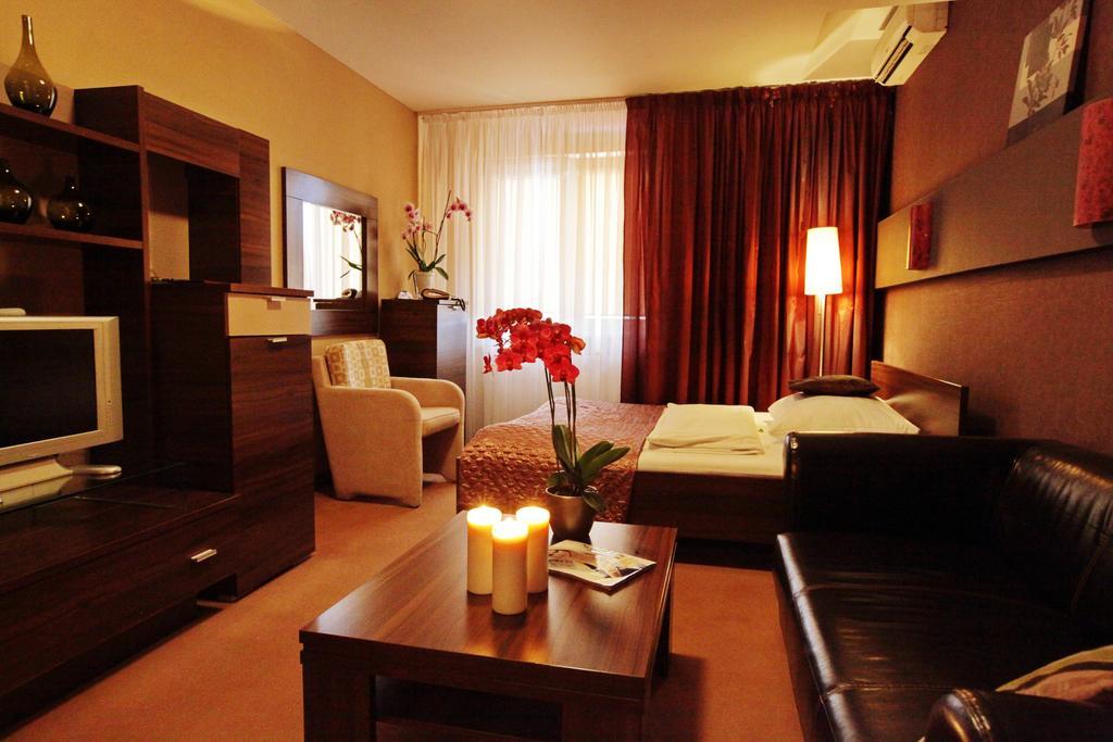 City Hotel Nitra With Free Parking Kamer foto