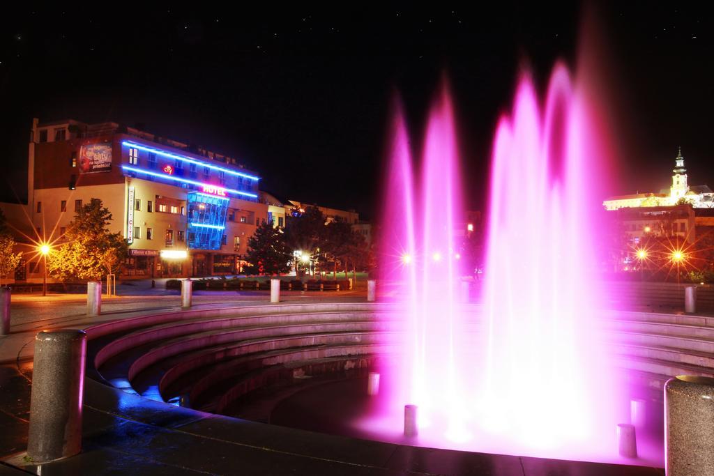 City Hotel Nitra With Free Parking Buitenkant foto
